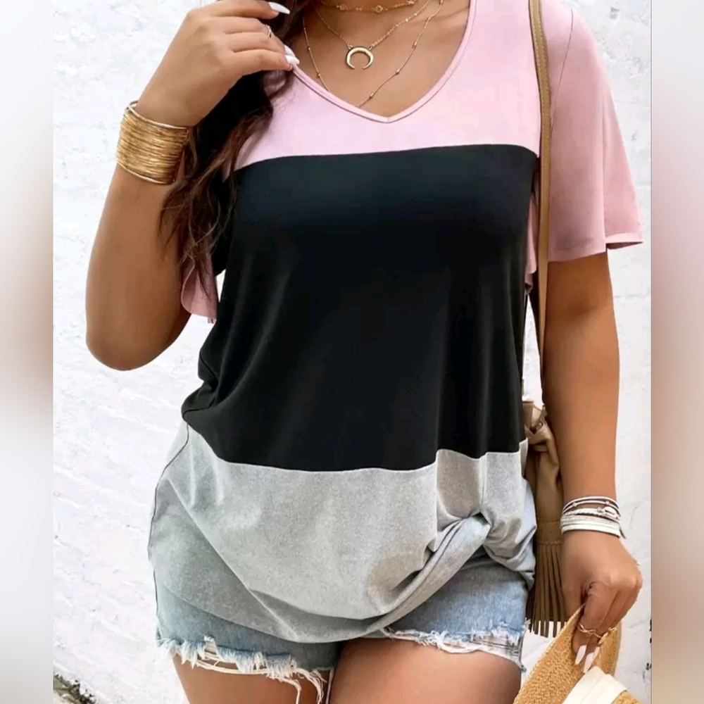 SHEIN LUNE Plus Twist Hem Color Block Tee Size 4X Pink, Black, & Gray Colorblock